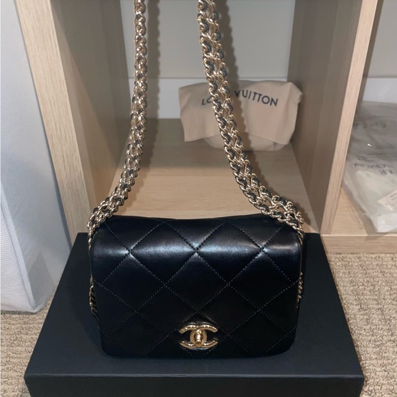RARE Chanel Triple Chain Rows Quilted Lambskin Flap Bag Black Runway Collection - Picture 7 of 15
